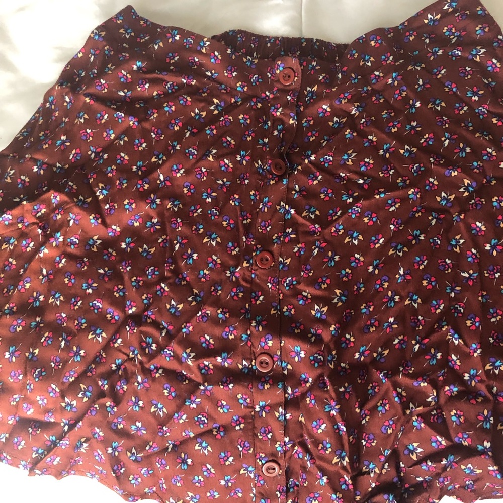 Small lush mini floral skirt